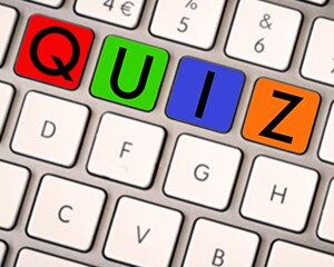 teclado con las letras de “cuestionario” coloreadas